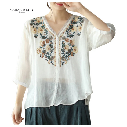 Lily™ | Chic Floral Embroidered Top for a Touch of Elegance