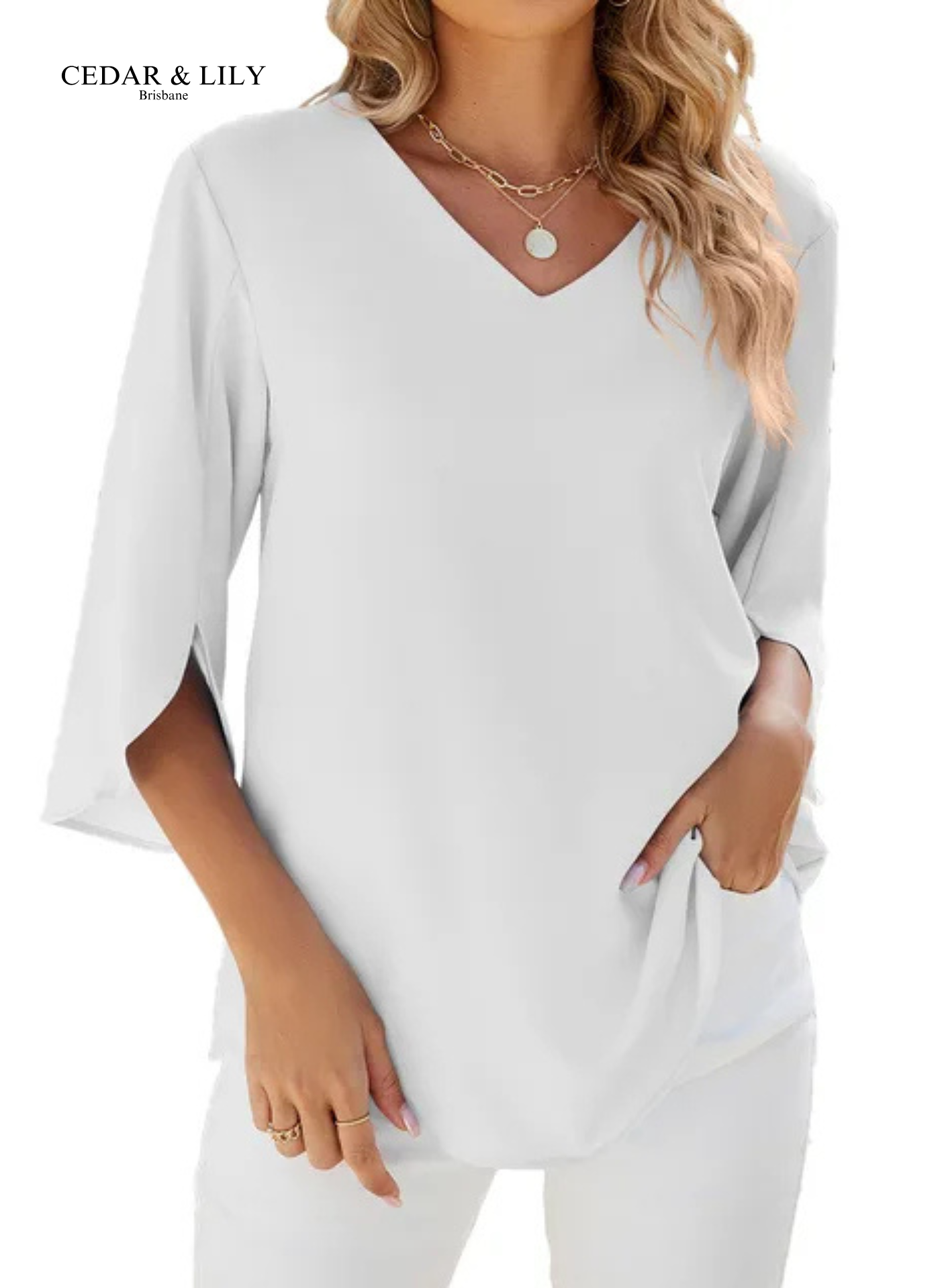 Taylor™ | Effortlessly Chic V-Neck Blouse