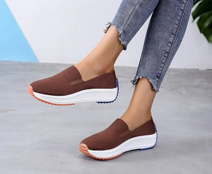 Willa™ | Comfortable Wide-Fit Orthopedic Slip-On Shoes for All-Day Support